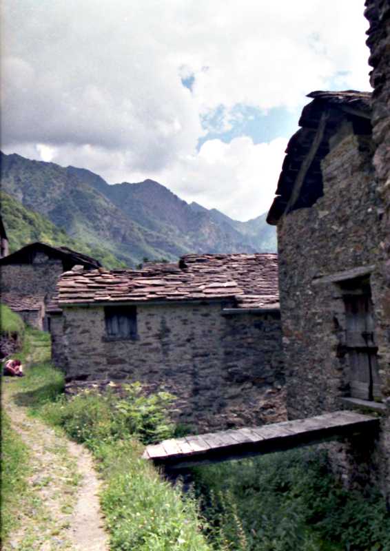 Ein Dorf am Wege yimg644.jpg