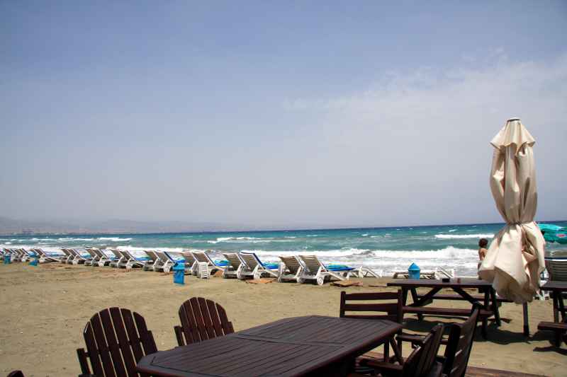 Ein leerer Strand img_3978.jpg