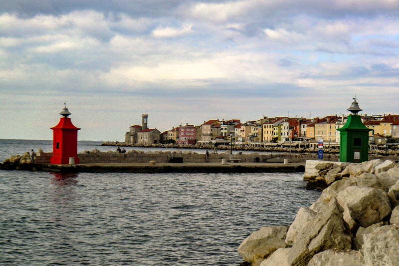 Hafeneinfahrt cimg4880.jpg